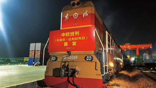 白百何晒与大儿子合照